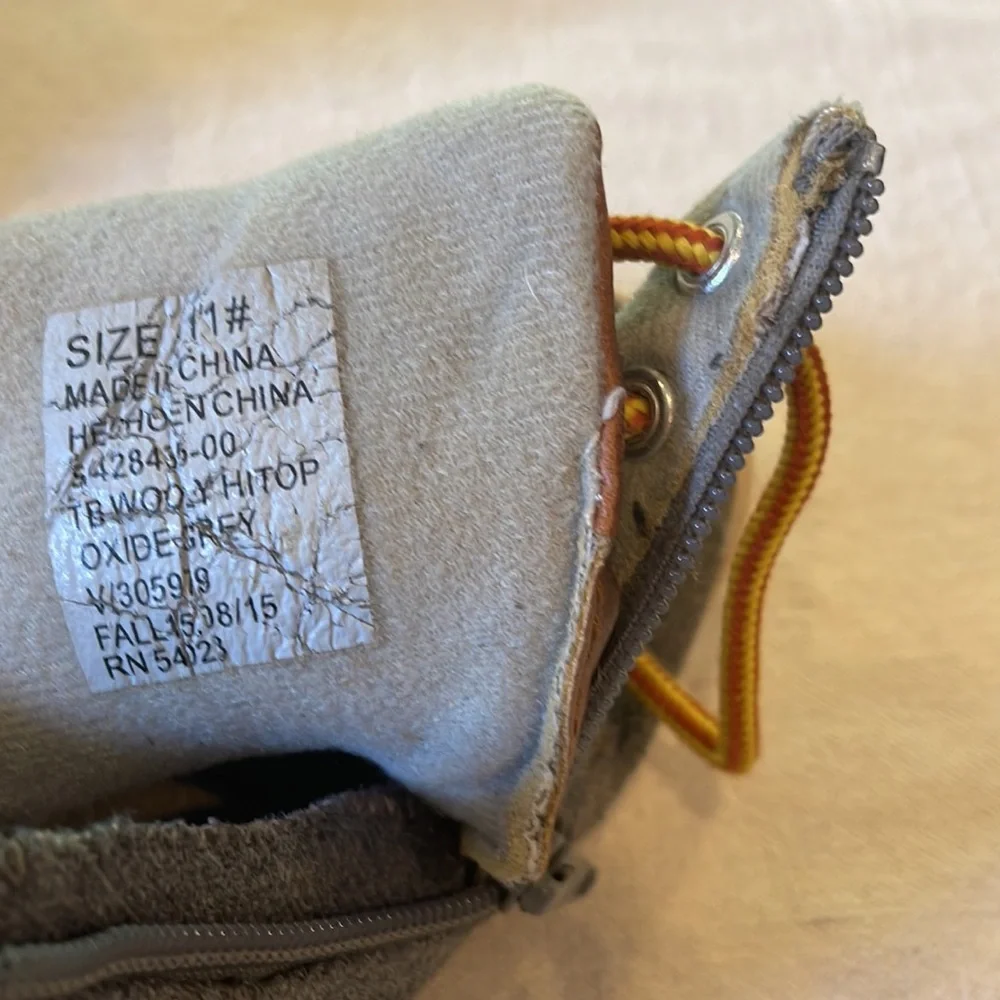 Grey hightops - Picture 2 of 4